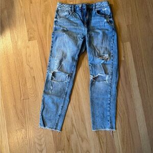 Garage Distressed Blue Jeans